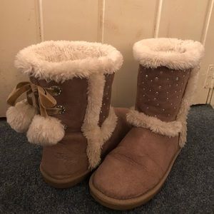JUSTICE UGG BOOTS